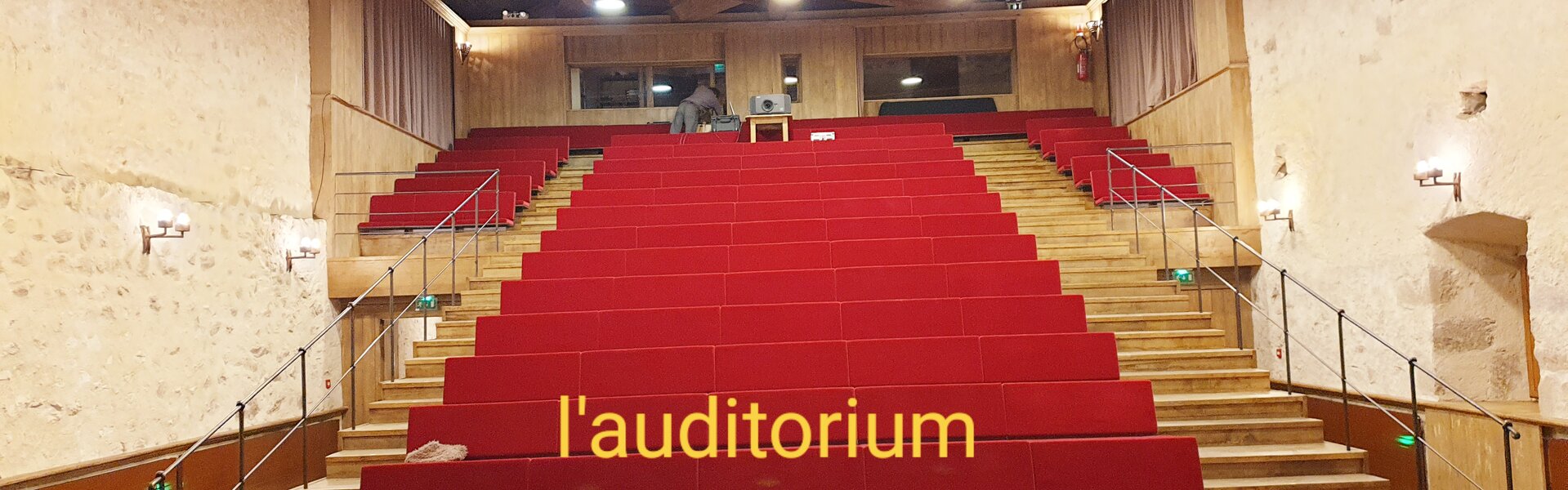 Auditorium Salle Exposition tourisme Haute-Loire Auvergne